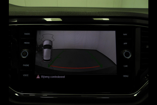 Volkswagen T-Roc 1.5 TSI Sport NAVI/CAMERA/LED/TREKH./17"LMV!