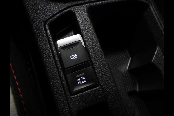 Volkswagen T-Roc 1.5 TSI Sport NAVI/CAMERA/LED/TREKH./17"LMV!