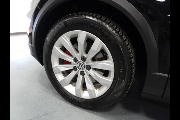 Volkswagen T-Roc 1.5 TSI Sport NAVI/CAMERA/LED/TREKH./17"LMV!