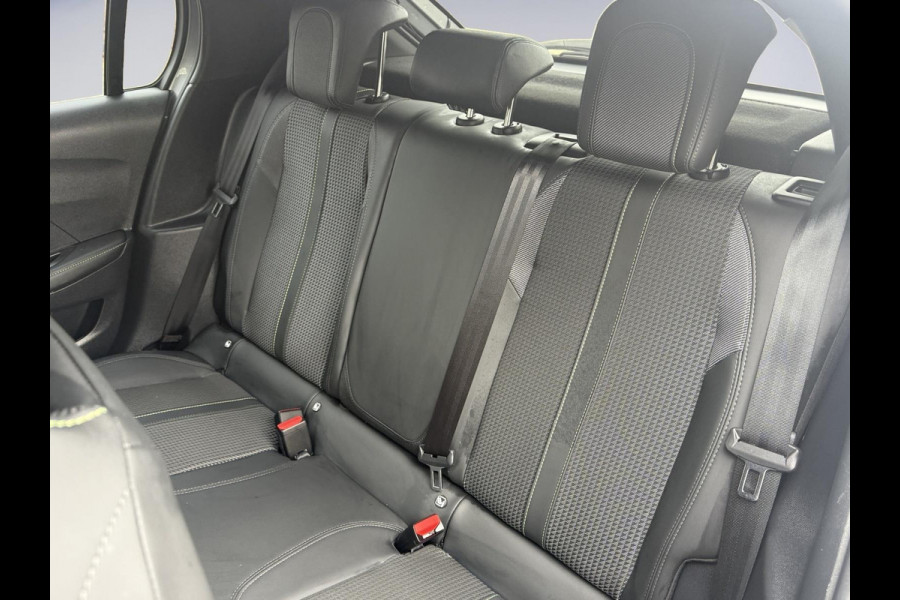 Peugeot e-208 EV GT Première 50 kWh, Panoramadak, achteruitrijcamera, stoelverwarming, 1/2 lederen sportinterieur, 17 inch