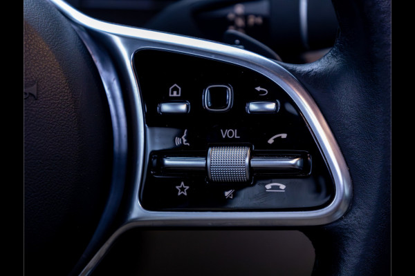 Mercedes-Benz EQC 400 4MATIC Business Solution Luxury 80 kWh | Burmester | Leer | Schuif- kanteldak | Stoelverwarming | Elec. klep, Head-up, Verkeerscamera's, Matrix Led