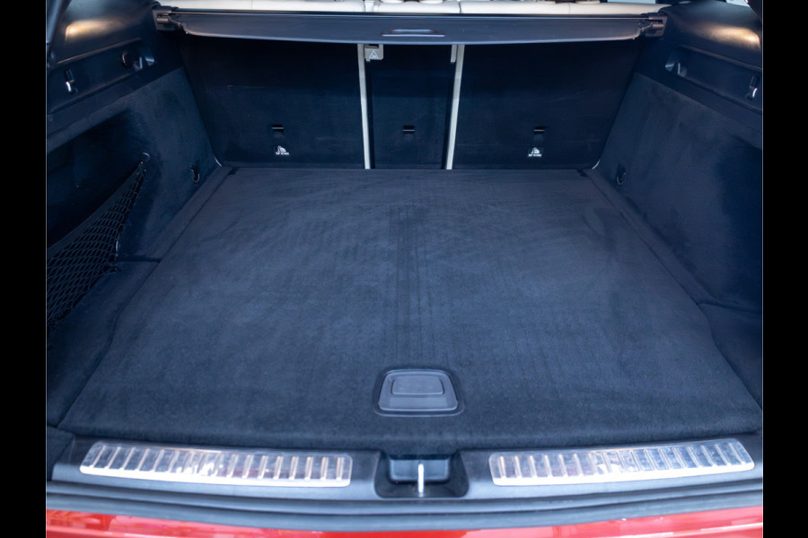 Mercedes-Benz EQC 400 4MATIC Business Solution Luxury 80 kWh | Burmester | Leer | Schuif- kanteldak | Stoelverwarming | Elec. klep, Head-up, Verkeerscamera's, Matrix Led