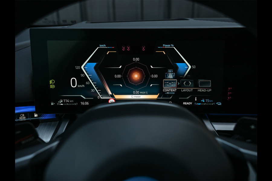 BMW 5 Serie 550e xDrive M Sport pro · Driving Assistant Professional · Stoel verwarming en ventilatie · Adaptive Suspension · Iconic Glow ·