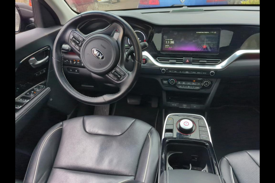 Kia e-Niro ExecutiveLine 64 kWh NL-AUTO | LEDER | PANODAK | 3 FASE