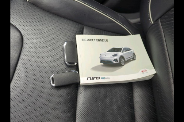 Kia e-Niro ExecutiveLine 64 kWh NL-AUTO | LEDER | PANODAK | 3 FASE