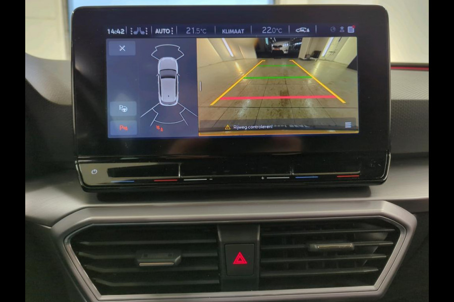 Seat Leon Sportstourer 1.0 TSI FR Business Intense NL-AUTO | CAMERA | STOEL/STUUR VERWARMING