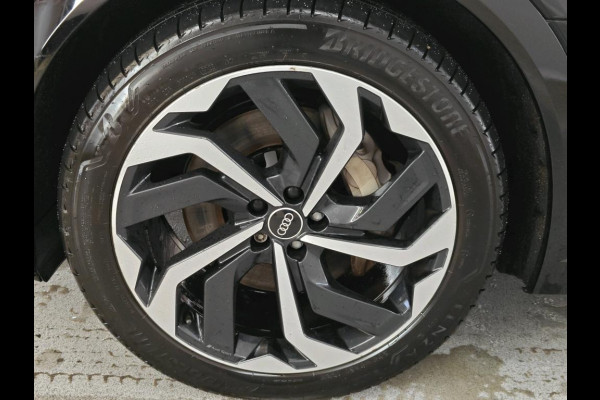 Audi e-tron 55 quattro Business edition Plus 95 kWh NL-AUTO | PANODAK | SOH 93% | TREKHAAK