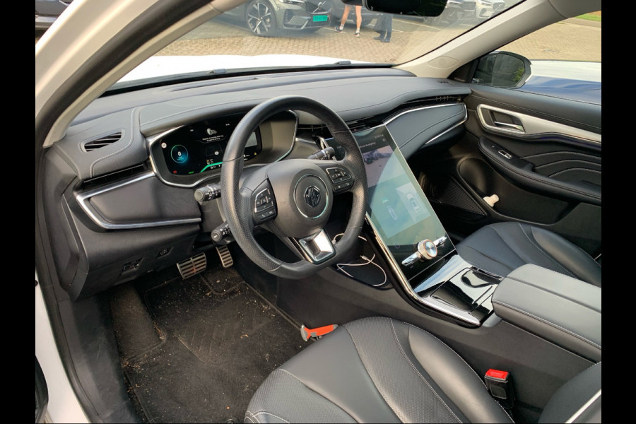 MG Marvel R Comfort 70 kWh / Panoramadak / Camera / Leder / Keyless / 19'' / Navigatie / DAB / Dodehoek / Warmtepomp / Virtual Cockpit