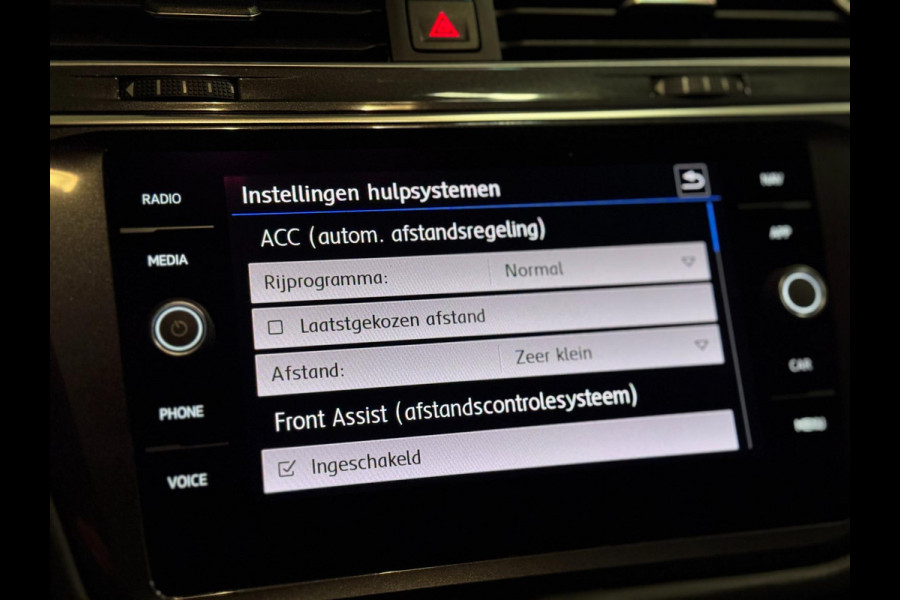 Volkswagen Tiguan 1.4 TSI ACT R-LINE | DSG | TREKHAAK