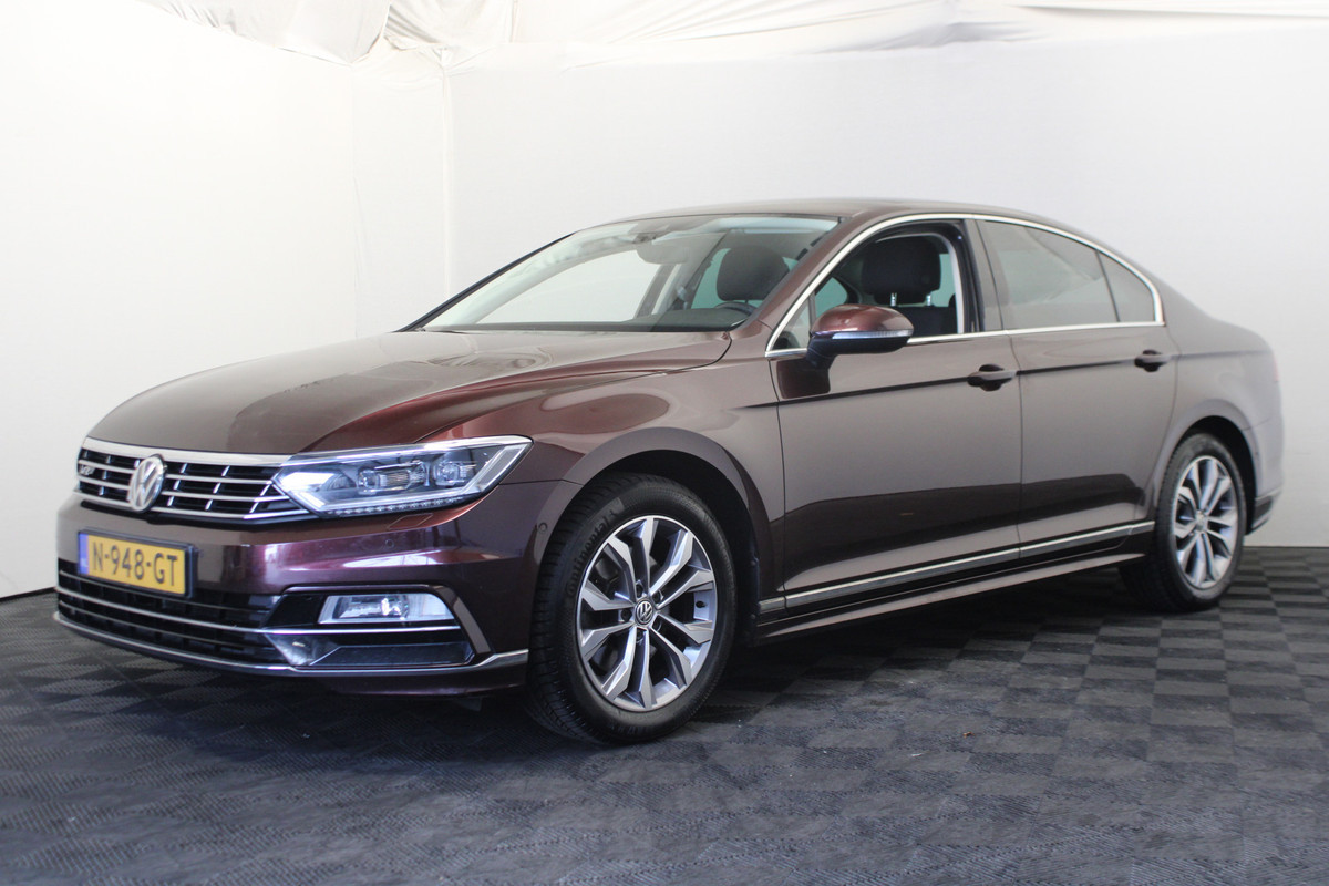 Volkswagen Passat 1.4 TSI ACT Highline Business R-line