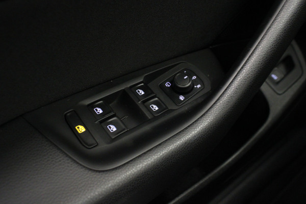 Volkswagen Passat 1.4 TSI ACT Highline Business R-line