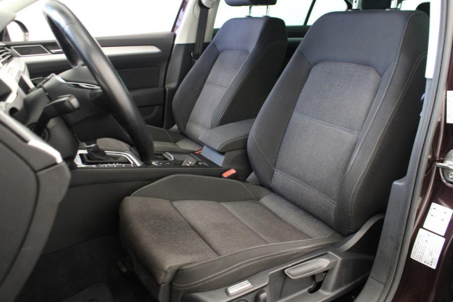 Volkswagen Passat 1.4 TSI ACT Highline Business R-line