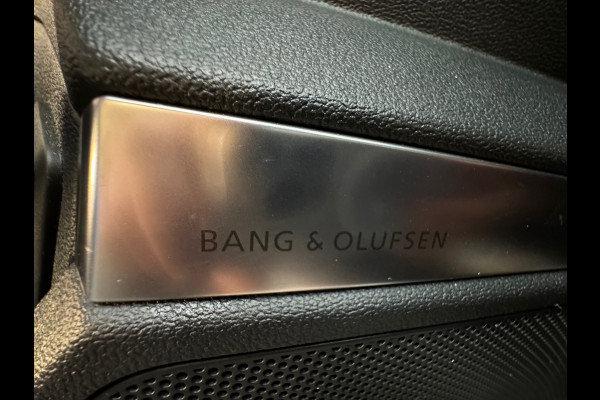 Audi RS3 Limousine 2.5 TFSI quattro Pano|Ceramic|HuD|Memory