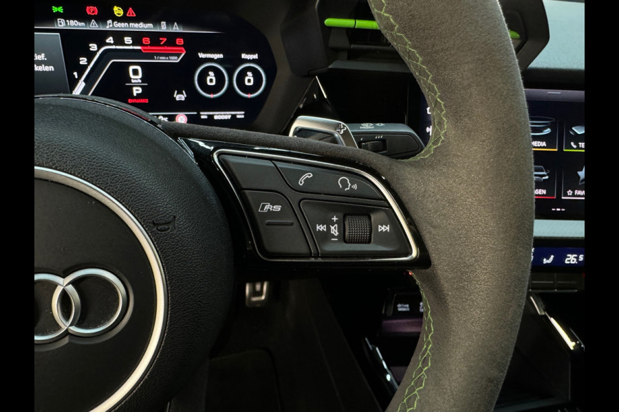 Audi RS3 Limousine 2.5 TFSI quattro Pano|Ceramic|HuD|Memory