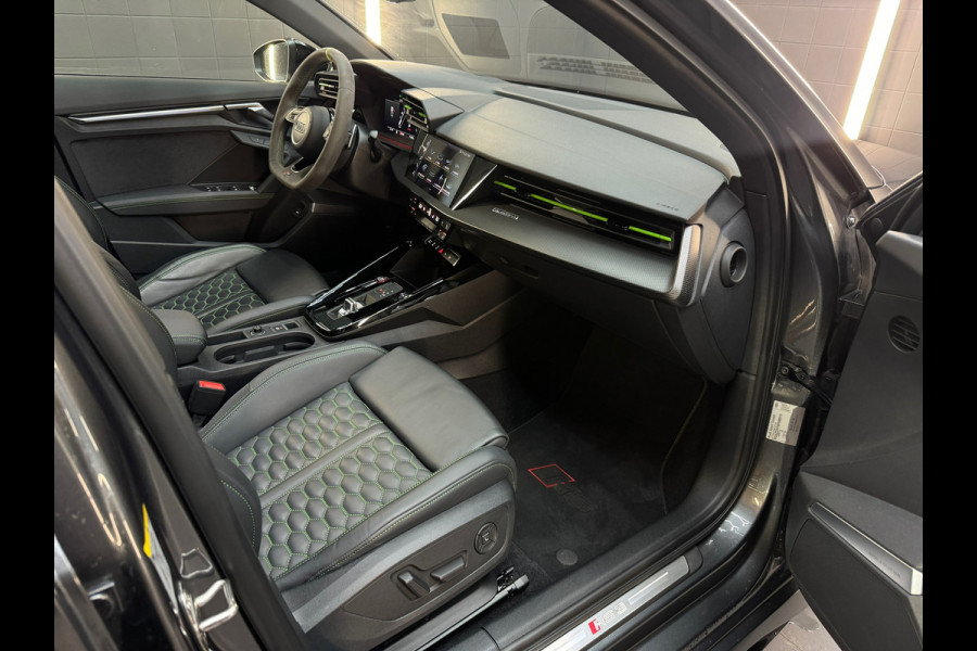 Audi RS3 Limousine 2.5 TFSI quattro Pano|Ceramic|HuD|Memory