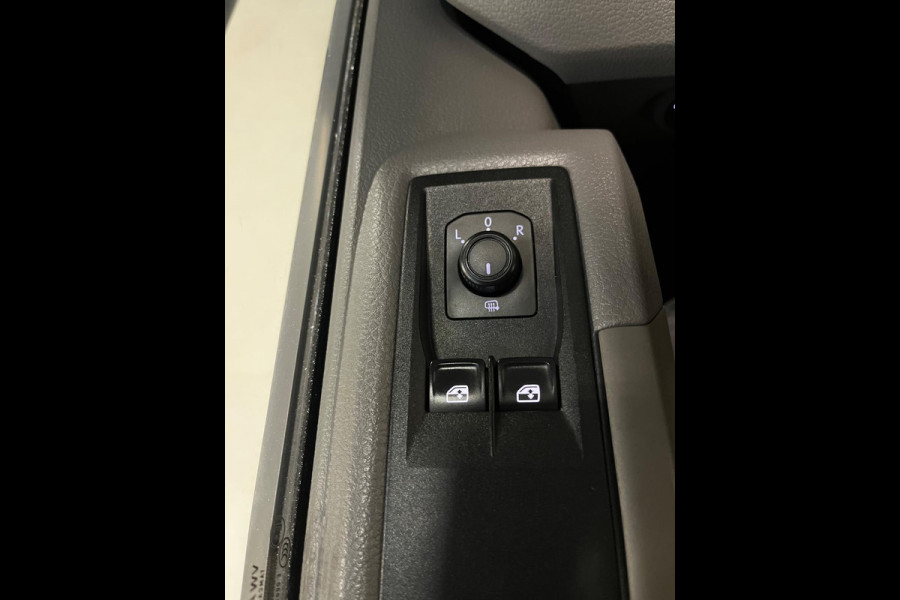 Volkswagen Crafter Automaat DSG 35 2.0 TDI 177pk euro6 L3H3 Highline, 2xMassage stoel, Airco, Navigatie, Trekhaak, RIJKLAARPRIJS!