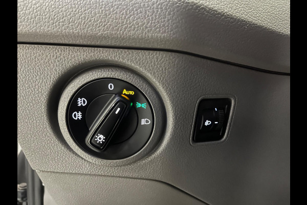 Volkswagen Crafter Automaat DSG 35 2.0 TDI 177pk euro6 L3H3 Highline, 2xMassage stoel, Airco, Navigatie, Trekhaak, RIJKLAARPRIJS!