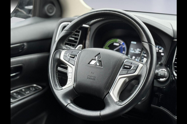 Mitsubishi Outlander 2.4 PHEV Pure+, vele opties, achteruitrijcamera, leder, 18 inch, trekhaak, NL auto met nap