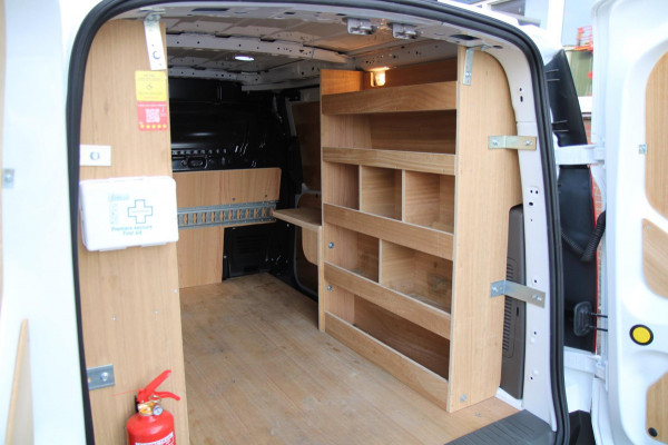 Ford Transit Connect 1.0 Ecoboost L2 Limited / 3 zits / Camera / Cruise / Stoelverwarming