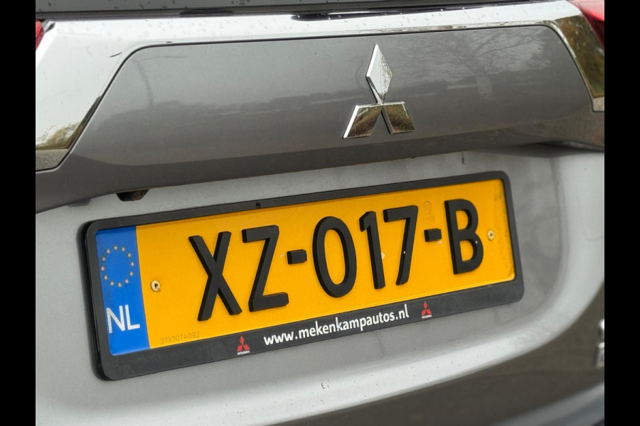 Mitsubishi Outlander 2.4 PHEV Pure+, vele opties, achteruitrijcamera, leder, 18 inch, trekhaak, NL auto met nap