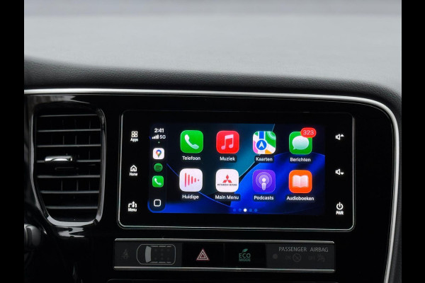 Mitsubishi Outlander 2.4 PHEV Pure+, vele opties, achteruitrijcamera, leder, 18 inch, trekhaak, NL auto met nap