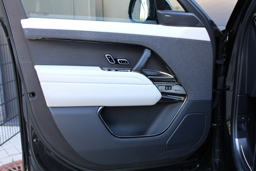 Land Rover Range Rover Sport 3.0 P440e Dynamic HSE | NAP | SOFT-CLOSE | PANO | MERIDIAN | KOELBOX | ELEK TREKHAAK | 360 | HUD |