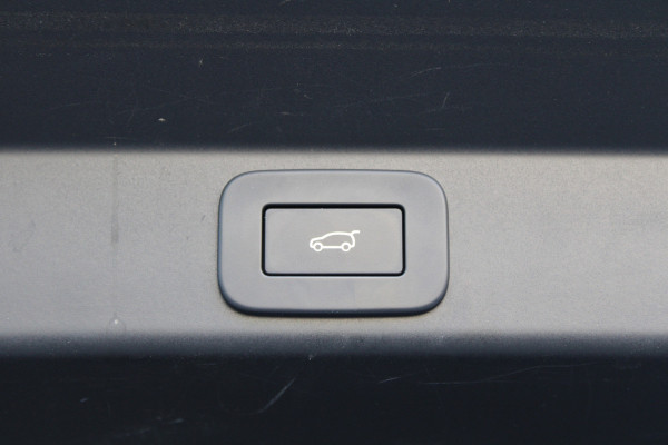 Land Rover Range Rover Sport 3.0 P440e Dynamic HSE | NAP | SOFT-CLOSE | PANO | MERIDIAN | KOELBOX | ELEK TREKHAAK | 360 | HUD |