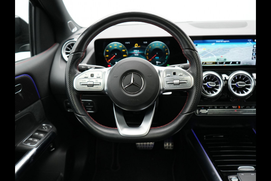 Mercedes-Benz B-Klasse 250 e AMG Limited 218pk PHEV | Panodak | Camera | Night Pakket | Alcantara Sportstoelen Verwarmd | Apple Carplay | Widescreen Cockpit | Navigatie | Lane Assist | Virtual | DAB |