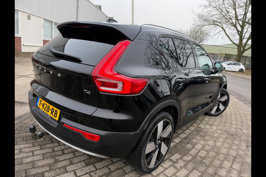 Volvo XC40 2.0 T4 190PK INSCRIPTION AUTOMAAT 20-INCH NAVI LUXE NAP CARPLAY