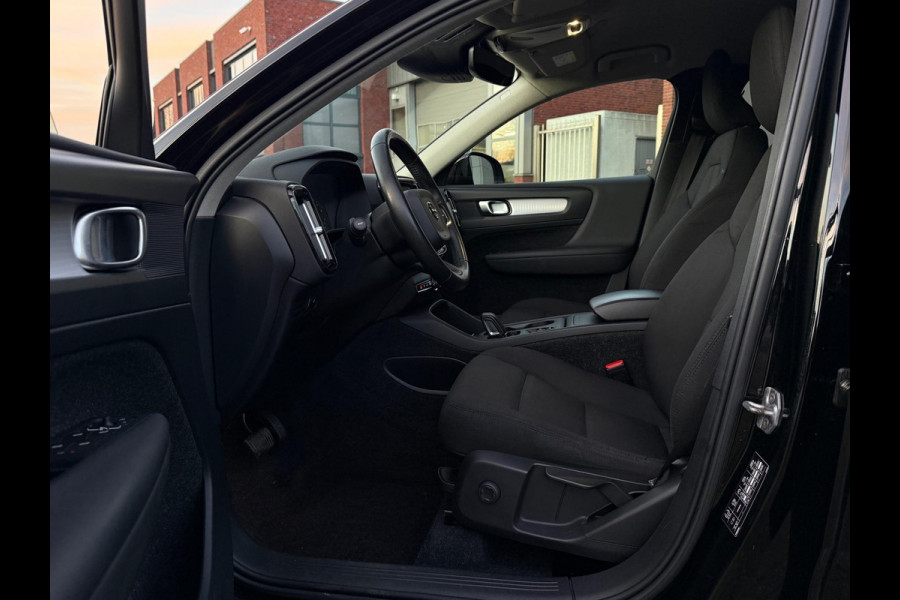 Volvo XC40 2.0 T4 190PK INSCRIPTION AUTOMAAT 20-INCH NAVI LUXE NAP CARPLAY