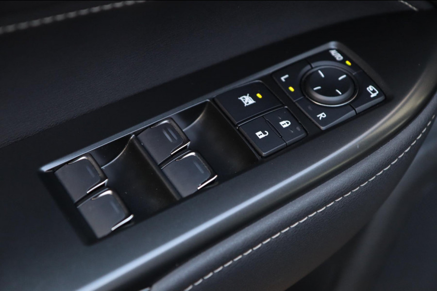 Lexus NX 350h / KEYLESS / ACC / CAMERA / CARPLAY / ALCANTARA