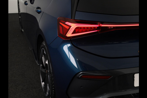 CUPRA Born Business Limited 63 kWh 231PK | 19 Inch | Speciale kleur | Achteruitrijcamera | Stoelverwarming | Adaptieve Cruise Control |