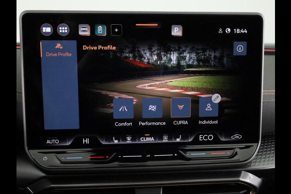 CUPRA Leon 1.5 TSI e-Hybrid VZ Performance | Panoramadak | Sennheiser | Obsidian Pakket | 19 Inch |