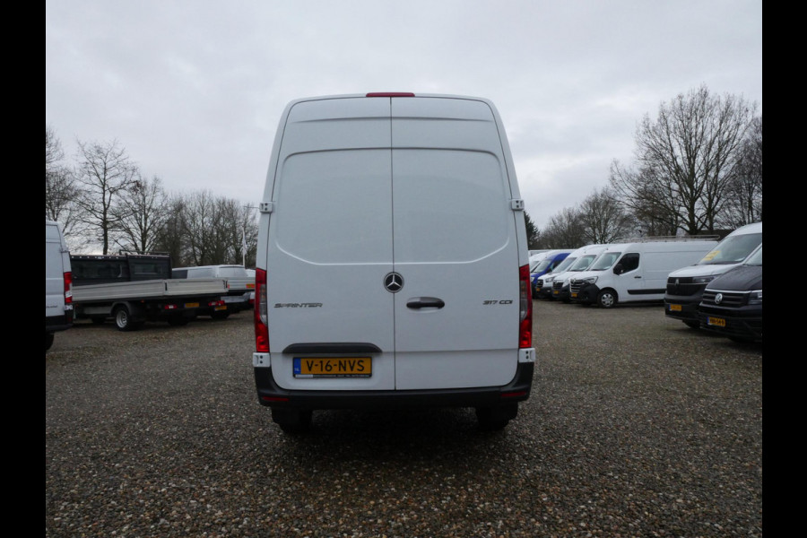 Mercedes-Benz Sprinter 317 1.9 CDI 170PK, L2H2, Airco