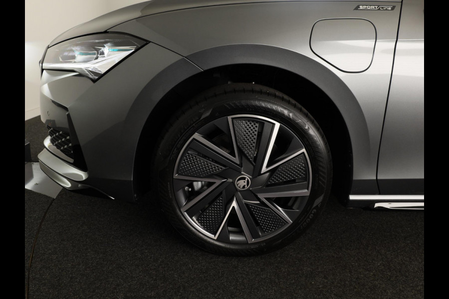 Škoda Superb Combi Sportline Business PHEV 1.5 TSI 204 pk 6 versn. DSG | Panoramadak | Trekhaak wegklapbaar