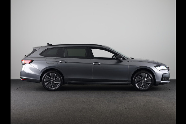 Škoda Superb Combi Sportline Business PHEV 1.5 TSI 204 pk 6 versn. DSG | Panoramadak | Trekhaak wegklapbaar