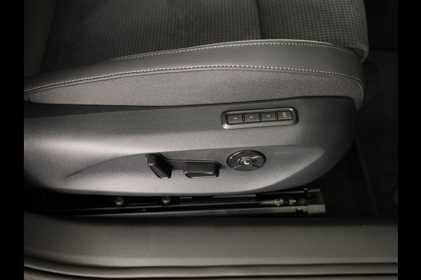 Škoda Superb Combi Sportline Business PHEV 1.5 TSI 204 pk 6 versn. DSG | Panoramadak | Trekhaak wegklapbaar