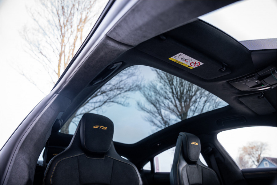 Porsche Taycan GTS 93 kWh ** PCCB ** PDLS+ ** HUD ** Panodak ** Sport Design Carbon ** 4WS NP 190K ** Rijbereik tot 504km (WLTP)