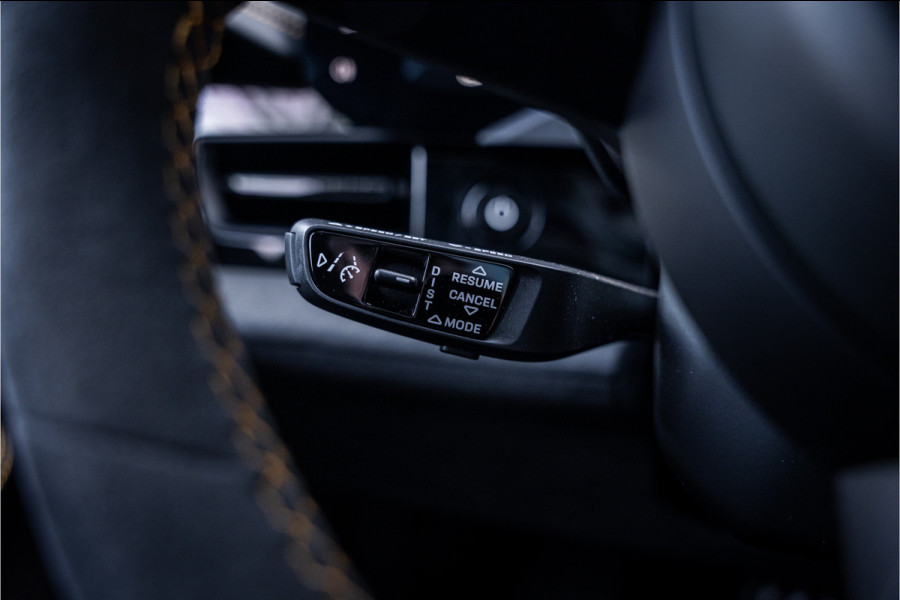 Porsche Taycan GTS 93 kWh ** PCCB ** PDLS+ ** HUD ** Panodak ** Sport Design Carbon ** 4WS NP 190K ** Rijbereik tot 504km (WLTP)