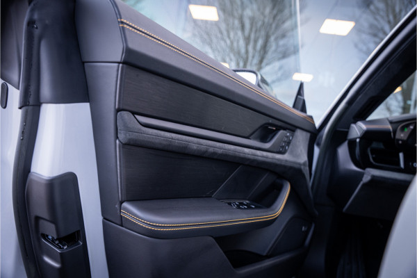 Porsche Taycan GTS 93 kWh ** PCCB ** PDLS+ ** HUD ** Panodak ** Sport Design Carbon ** 4WS NP 190K ** Rijbereik tot 504km (WLTP)