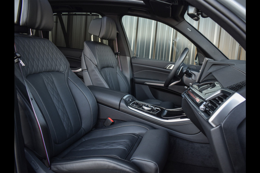 BMW X5 xDrive50e 490pk M Sport Pro | Panorama dak | Luchtvering | Comfort Access | Soft Close | Trekhaak | Shadowline Lights | Comfort Seats | 4-Zone Climate | Driving Assistant Prof. | Harman/Kardon | Ambient Ai