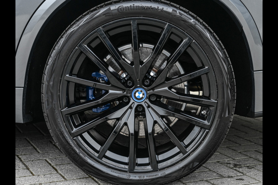 BMW X5 xDrive50e 490pk M Sport Pro | Panorama dak | Luchtvering | Comfort Access | Soft Close | Trekhaak | Shadowline Lights | Comfort Seats | 4-Zone Climate | Driving Assistant Prof. | Harman/Kardon | Ambient Ai