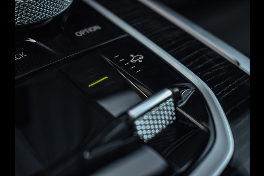 BMW X5 xDrive50e 490pk M Sport Pro | Panorama dak | Luchtvering | Comfort Access | Soft Close | Trekhaak | Shadowline Lights | Comfort Seats | 4-Zone Climate | Driving Assistant Prof. | Harman/Kardon | Ambient Ai