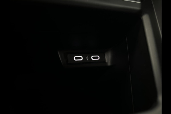 Volkswagen Polo 1.0 TSI |95PK|Navi| PDC | Carplay | Camera |