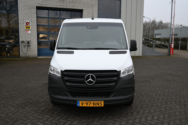 Mercedes-Benz Sprinter 211 CDI L1H1 FWD 3000 kg Trekgewicht, MBUX navigatie met parkeerpakket, Etc.