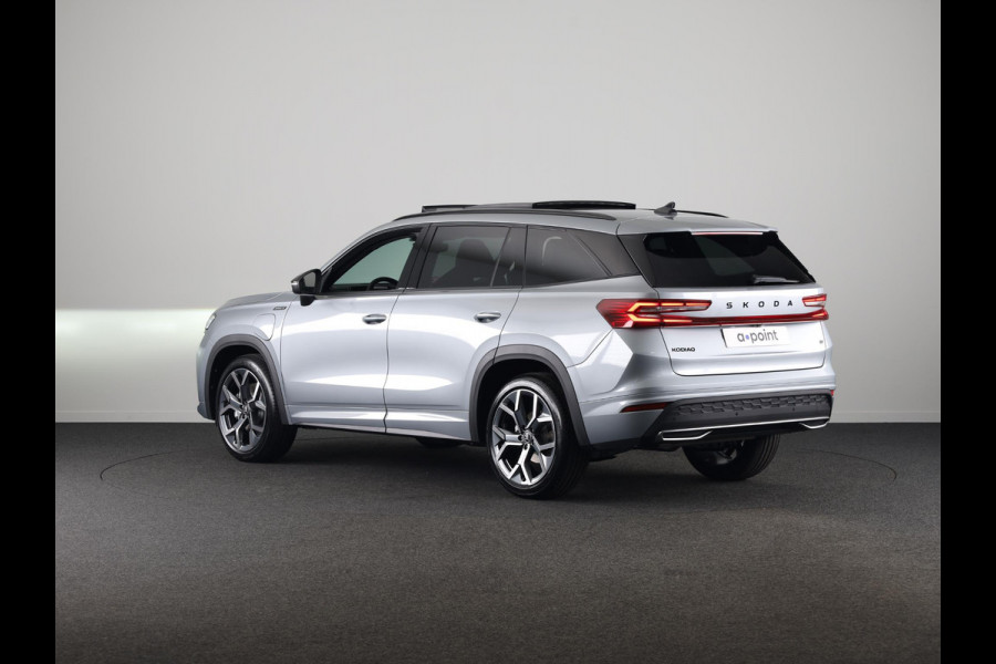 Škoda Kodiaq Sportline Business PHEV 1.5 TSI 204 pk 6 versn. DSG | Panoramadak | Wegklapbare trekhaak | 20 inch lichtmetalen velgen| Winter pakket | Verwarmbare vooruit