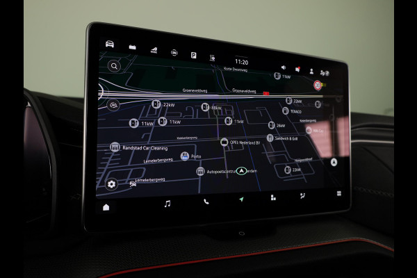 Škoda Kodiaq Sportline Business PHEV 1.5 TSI 204 pk 6 versn. DSG | Panoramadak | Wegklapbare trekhaak | 20 inch lichtmetalen velgen| Winter pakket | Verwarmbare vooruit