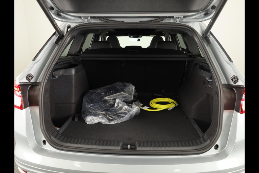 Škoda Kodiaq Sportline Business PHEV 1.5 TSI 204 pk 6 versn. DSG | Panoramadak | Wegklapbare trekhaak | 20 inch lichtmetalen velgen| Winter pakket | Verwarmbare vooruit