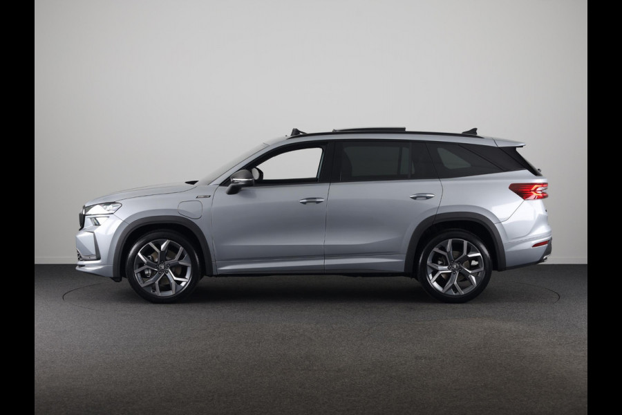 Škoda Kodiaq Sportline Business PHEV 1.5 TSI 204 pk 6 versn. DSG | Panoramadak | Wegklapbare trekhaak | 20 inch lichtmetalen velgen| Winter pakket | Verwarmbare vooruit