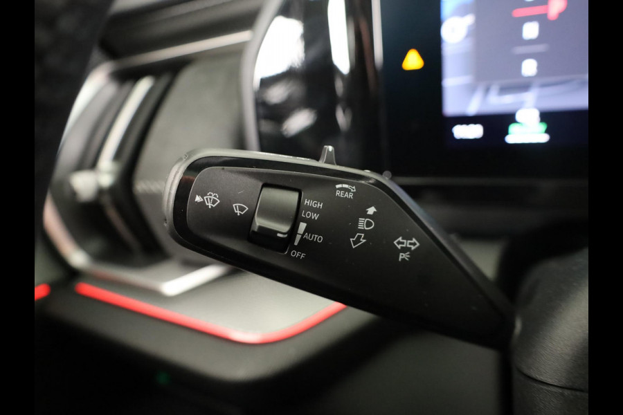 Škoda Kodiaq Sportline Business PHEV 1.5 TSI 204 pk 6 versn. DSG | Panoramadak | Wegklapbare trekhaak | 20 inch lichtmetalen velgen| Winter pakket | Verwarmbare vooruit